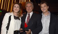 Guelfi recebe Top Aviesp de Personalidade do Ano; fotos