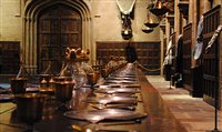 Warner promove jantar em cenário da saga Harry Potter