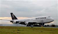 Após incertezas, avião do Iron Maiden pousa no Brasil