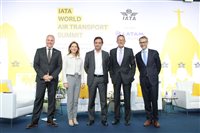 Painel Iata de CEOs debate alta do QAV, excesso de regulação e demais desafios globais