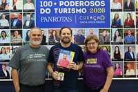Entrega dos 100+ Poderosos do Turismo PANROTAS Curaçao é sucesso no 1º dia de Abav; fotos