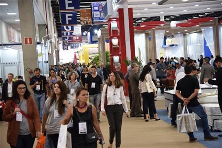 Confira fotos do segundo dia da 56&ordf; Equipotel em São Paulo