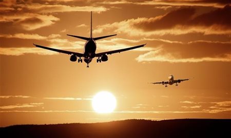 Abear defende abertura irrestrita da aviação para capital