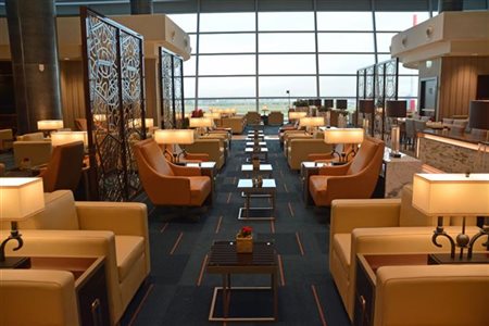 Emirates inaugura lounge no aeroporto de Roma; veja fotos