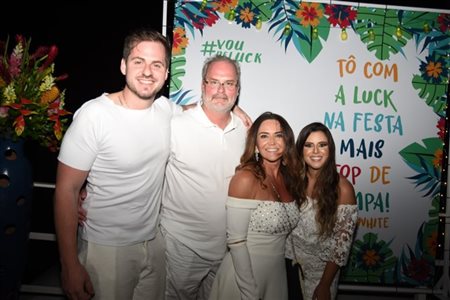 Luck Receptivo recebe operadores em catamarã exclusivo; fotos