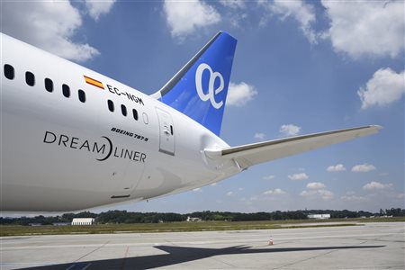 Air Europa reativa operação entre Espanha e Brasil