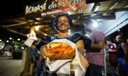 Top 5 melhores destinos no Brasil para aproveitar a comida de rua