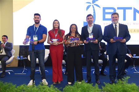 Abertura da BTM 2022 tem homenagens a profissionais do Turismo