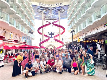 Maior navio de cruzeiro do mundo, Wonder of the Seas chega aos EUA