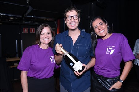 Imaginadora faz 15 anos e comemora com Fábio Porchat; veja fotos