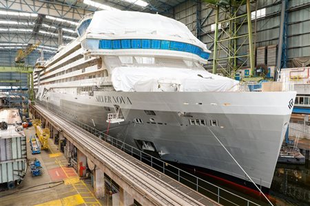 Tomas Perez conhece novos navios da Silversea Cruises