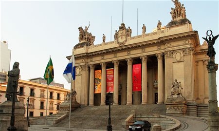 Palácio Tiradentes, no Rio, reabre para visitas guiadas gratuitas