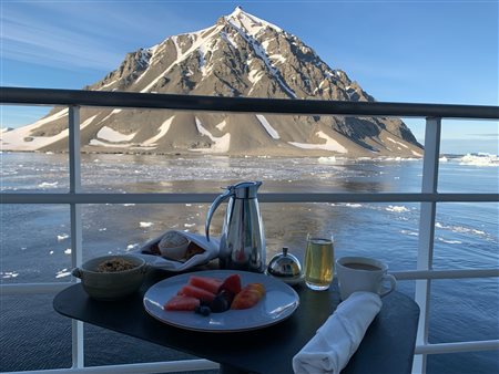 Como é a experiência de uma expedição de luxo na Antártica