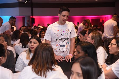 AVIPAM realiza treinamento durante 2&ordf; convenção; fotos
