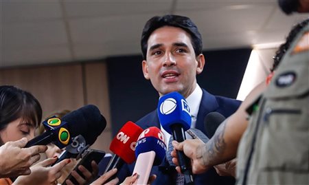Salgado Filho reabre em outubro com 50 voos diários, diz ministro