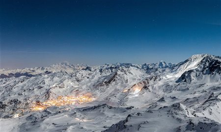 Val Thorens: A montanha mais alta de Les Trois Vallées com neve garantida