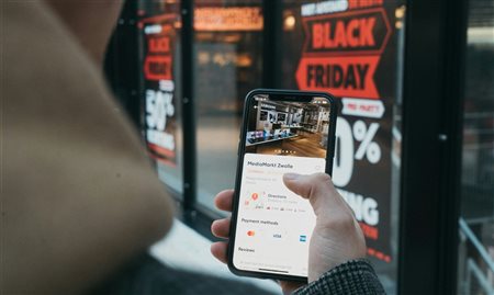 Viajar e economizar: melhores destinos e dicas para viajar durante a Black Friday