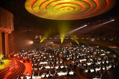 Roxy Dinner Show: veja como é a mais nova milionária atração turística do Rio de Janeiro