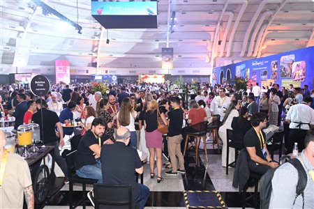 Almoço no Fórum PANROTAS é momento de descontração e networking; fotos