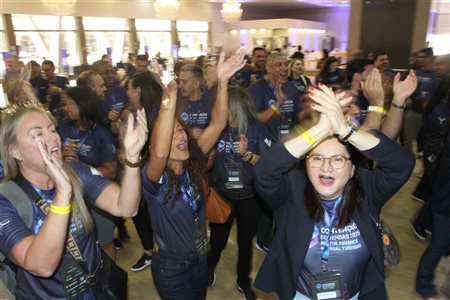 Convenção Rextur Advance e Visual tem dia de palestras e rodadas de negócios; veja fotos