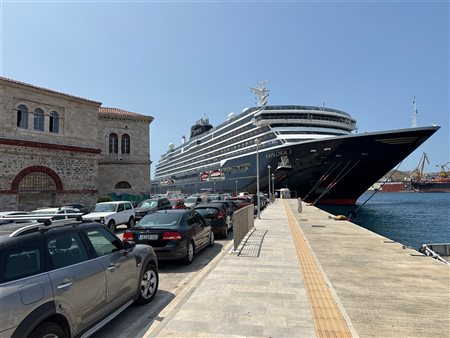 Diário de Bordo Explora Journeys: flutue no spa e conquiste uma ilha grega