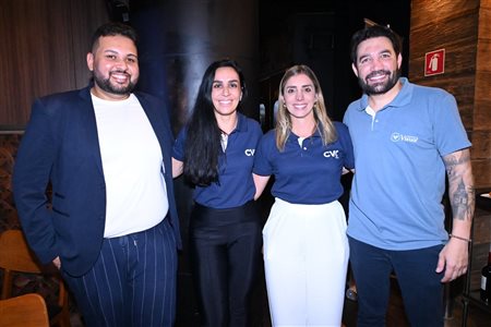 Visual Turismo e Curaçao apresentam novidades em evento pós-Abav Expo; fotos