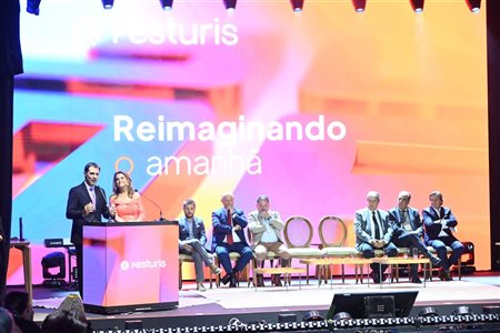 Marta Rossi e Eduardo Zorzanello abrem Festuris 2025 de recordes; veja fotos