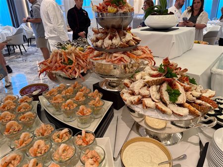 Oceania Allura proporciona uma viagem gastronômica de alto nível; confira 100 fotos