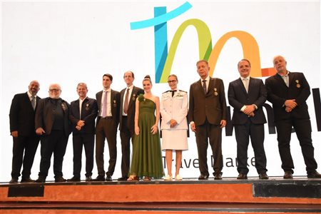 Turismall reúne autoridades em evento de gala no Roxy Dinner Show; veja fotos