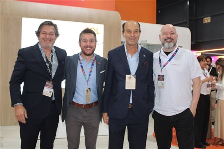 FIT 2026 abre para profissionais e recebe mais brasileiros; veja fotos deste 3º dia