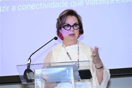 Iata alerta para impacto da reforma tributária setor aéreo em reunião do Fornatur