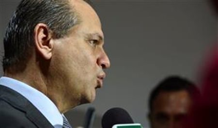 Ministro pede a atletas que não desistam da Rio 2016