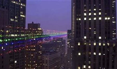 Miami ganha arco-íris artificial da Ritz-Carlton; veja vídeo