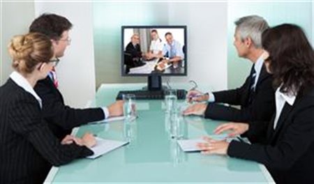 Videoconferências substituirão viagens corporativas?