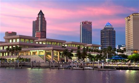 Tampa se anima com possível voo direto da Azul