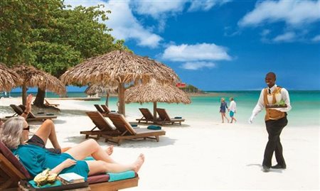 Sandals Resorts usa BMW para traslado de hóspedes na Jamaica
