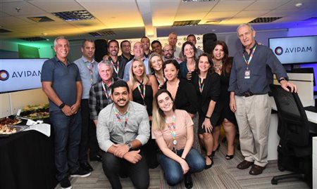 Avipam reúne parceiros e estreia novo escritório no Rio