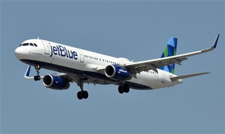 JetBlue aumenta taxas de bagagem despachada em US$ 10