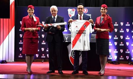 Turkish patrocina camisa do time argentino River Plate
