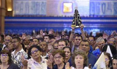 Santuário de Aparecida (SP) espera 300 mil fiéis no feriado