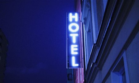Blog debate impacto das fronteiras na recuperação da hotelaria