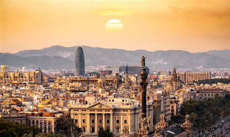 Espanha eliminará quarentena obrigatória a visitantes em julho