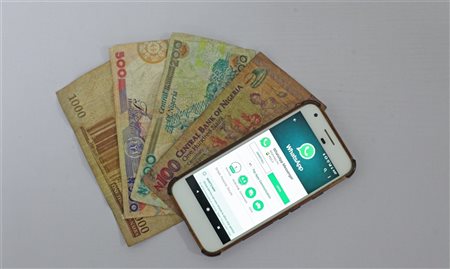 Serviço de pagamento via WhatsApp é suspenso pelo BC