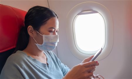 União Europeia suspende recomendação de máscara em voos