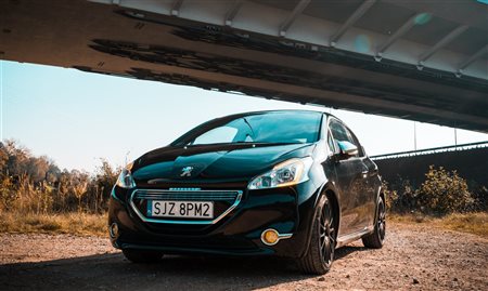 Qualitours oferece câmbio congelado para aluguel de Peugeot Qualitours oferece câmbio congelado para aluguel de Peugeot