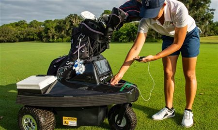 Disney agora tem robôs para carregar tacos de golfe em Orlando