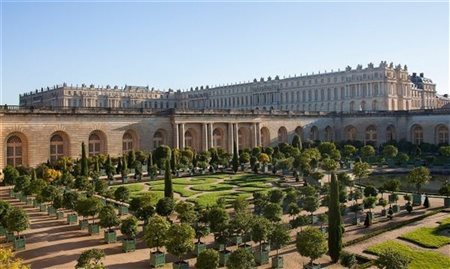 Blog apresenta hotel de luxo no Palácio de Versailles na França
