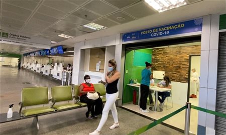 Aeroporto de Brasília ganha posto de vacinação contra covid-19
