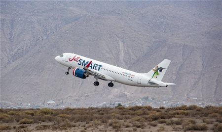 JetSmart lança voo entre Rio e Mendoza com conexão em Santiago