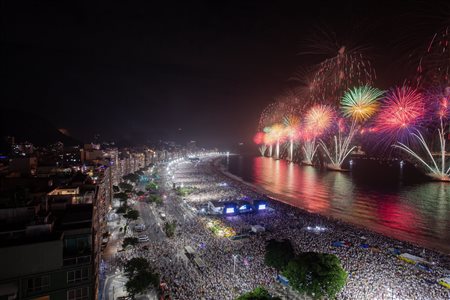 Réveillon do Rio de Janeiro recebe 3 milhões de pessoas